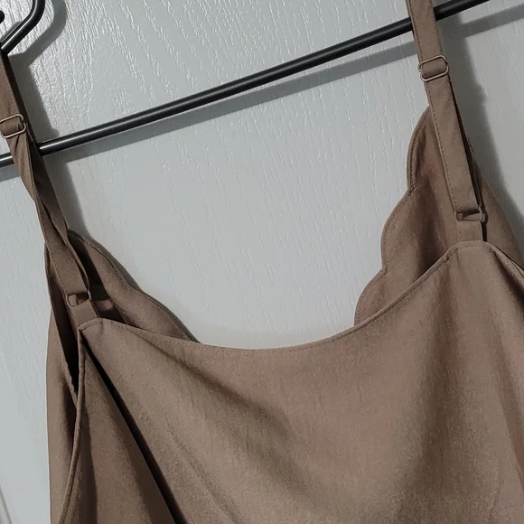 Love & Legend top - Picture 4 of 5